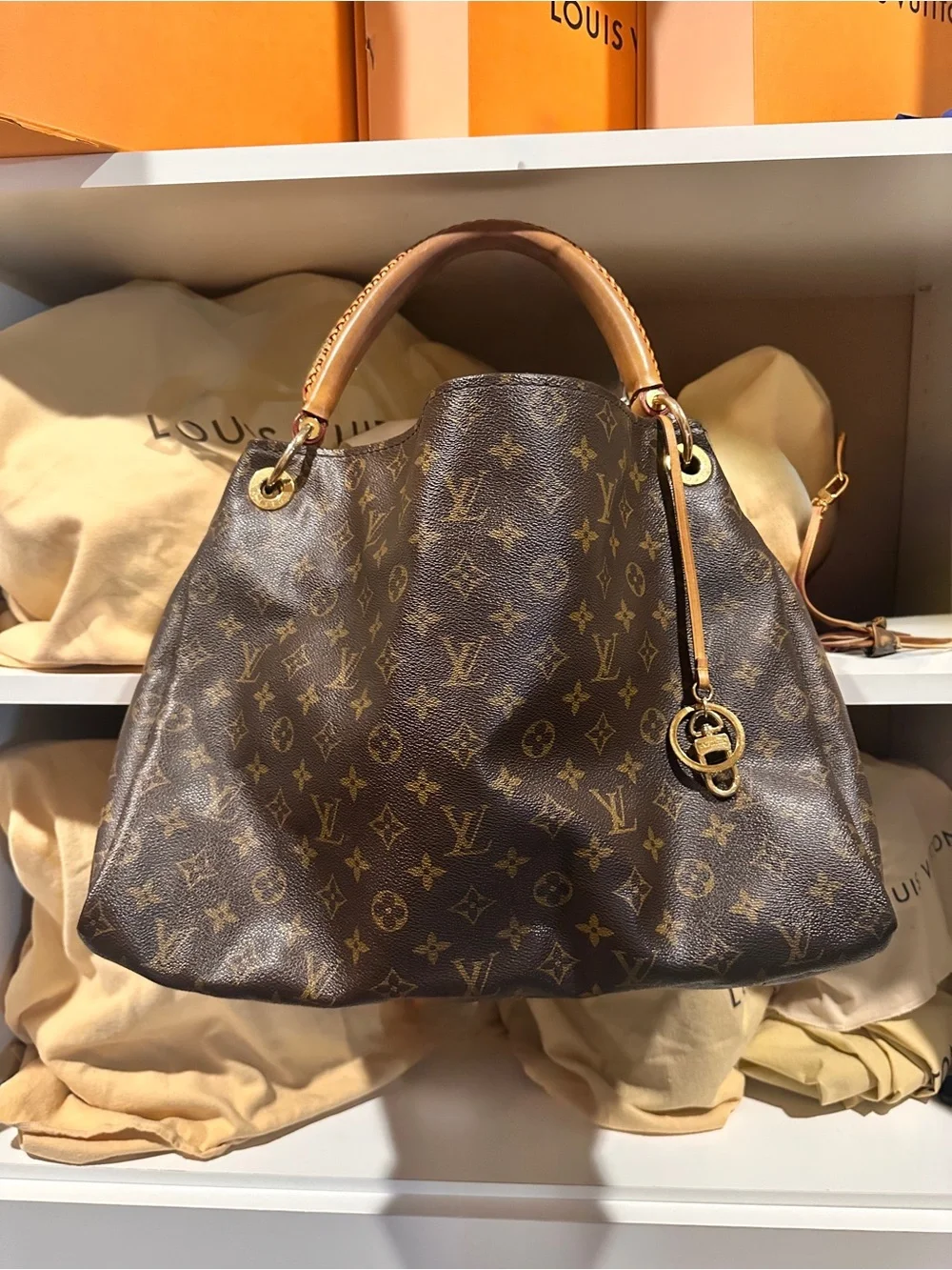 Louis Monogram Artsy MM - Picture 15 of 15